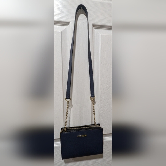 Steve Madden Bgreer On A String Crossbody - Picture 14 of 15